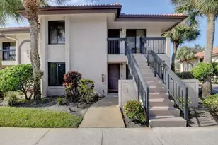 400 Club Cir, Boca Raton, FL 33487 - Photo 2