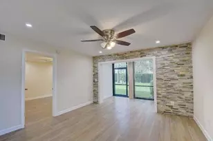 400 Club Cir, Boca Raton, FL 33487 - Photo 16