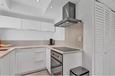 535 Hendricks Isle #209, Fort Lauderdale, FL 33301 - Photo 4