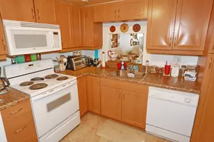 6401 N University Dr, Tamarac, FL 33321 - Photo 10