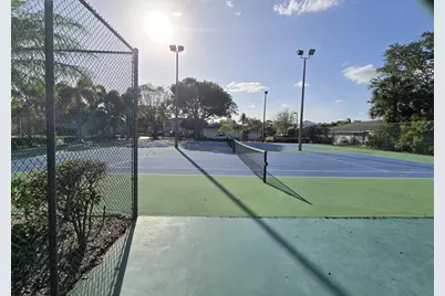 1041 Fairfax Circle W, Boynton Beach, FL 33436 - Photo 18