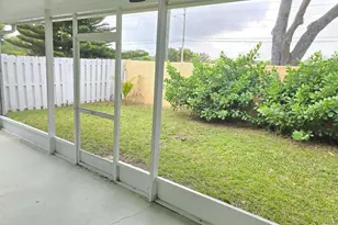 1041 Fairfax Cir W, Boynton Beach, FL 33436 - Photo 14