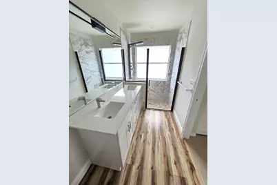 1041 Fairfax Circle W, Boynton Beach, FL 33436 - Photo 8