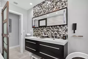 2732 NE 35th Dr, Fort Lauderdale, FL 33308 - Photo 34