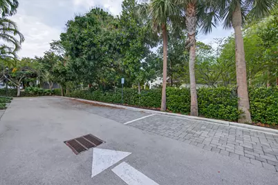 615 NE 22nd Drive, Wilton Manors, FL 33305 - Photo 44