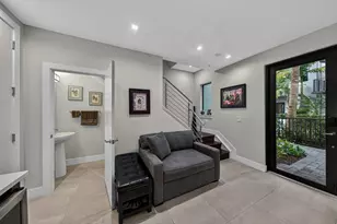 615 NE 22nd Dr, Wilton Manors, FL 33305 - Photo 4