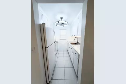 650 SW 2nd SW #2480, Boca Raton, FL 33432 - Photo 10