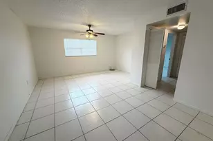 650 SW 2nd SW, Boca Raton, FL 33432 - Photo 6