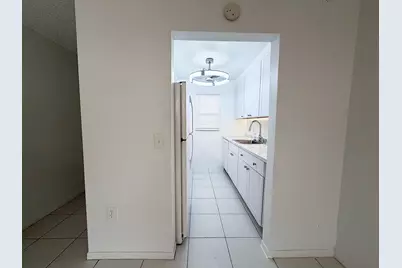 650 SW 2nd SW #2480, Boca Raton, FL 33432 - Photo 12