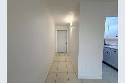 650 SW 2nd SW #2480, Boca Raton, FL 33432 - Photo 4
