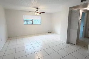 650 SW 2nd SW, Boca Raton, FL 33432 - Photo 8
