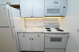 650 SW 2nd SW, Boca Raton, FL 33432 - Photo 14