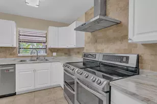 6113 Yucca Dr, Fort Pierce, FL 34982 - Photo 6