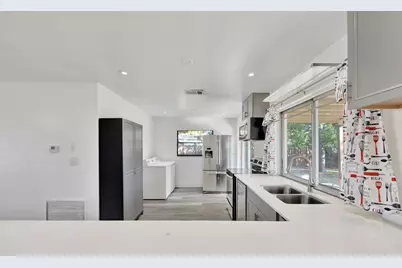 5804 NW 14th Street, Sunrise, FL 33313 - Photo 8