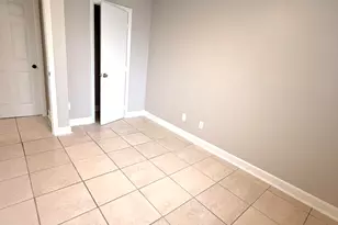 407 N 29th St, Fort Pierce, FL 34947 - Photo 18