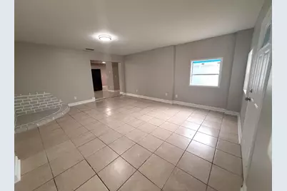 407 N 29th Street, Fort Pierce, FL 34947 - Photo 2