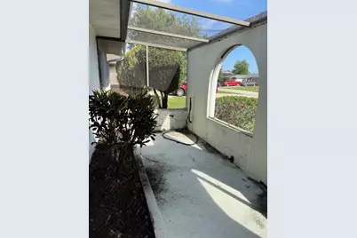 434 SE Sunnydale Lane, Port Saint Lucie, FL 34983 - Photo 4