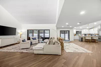 845 NE Mulberry Drive, Boca Raton, FL 33487 - Photo 2