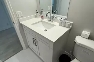 1821 NE 62nd St, Fort Lauderdale, FL 33308 - Photo 18