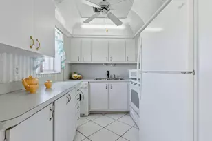 680 W Horizons, Boynton Beach, FL 33435 - Photo 16