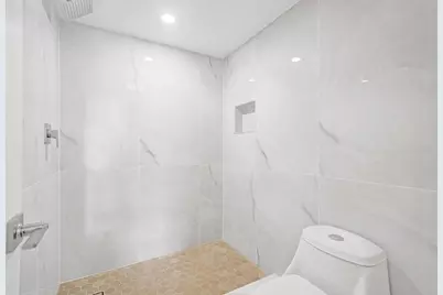 6195 Rock Island Road #413, Tamarac, FL 33319 - Photo 6