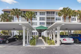 931 Gardenia Dr, Delray Beach, FL 33483 - Photo 2