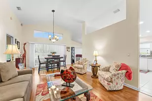 5097 Robino Cir, West Palm Beach, FL 33417 - Photo 6