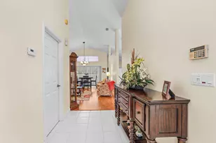 5097 Robino Cir, West Palm Beach, FL 33417 - Photo 4