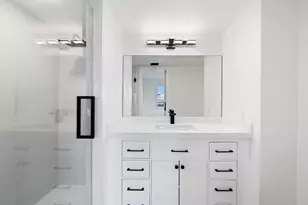 2106 S Cypress Bend Dr, Pompano Beach, FL 33069 - Photo 10