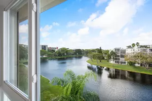 2106 S Cypress Bend Dr, Pompano Beach, FL 33069 - Photo 4