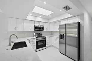 5935 Glenbrook Dr, Boca Raton, FL 33433 - Photo 2