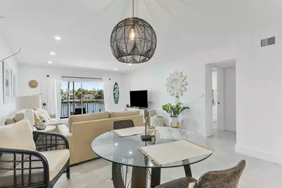 330 N Federal Highway, Deerfield Beach, FL 33441 - Photo 8