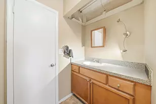 16850 S Glades Dr, North Miami Beach, FL 33162 - Photo 16