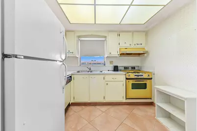 2915 Crosley Drive W #Unit B, West Palm Beach, FL 33415 - Photo 12