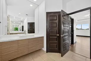 15800 NW 88th Ave, Miami Lakes, FL 33018 - Photo 48