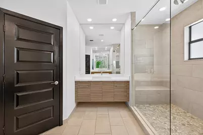 15800 NW 88th Avenue, Miami Lakes, FL 33018 - Photo 48