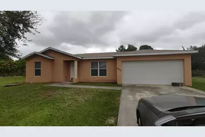2311 SE Charleston Drive, Port Saint Lucie, FL 34952 - Photo 6