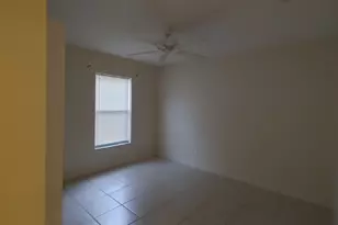 2311 SE Charleston Dr, Port Saint Lucie, FL 34952 - Photo 4