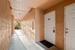 6960 SW 39th, Davie, FL 33314 - Photo 2