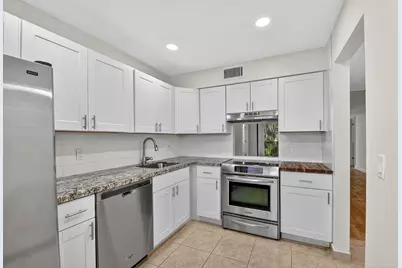 4080 Tivoli Court E #206, Lake Worth, FL 33467 - Photo 6