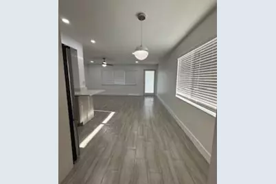 105 E Coventry E #105, West Palm Beach, FL 33417 - Photo 6