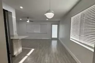 105 E Coventry E, West Palm Beach, FL 33417 - Photo 6