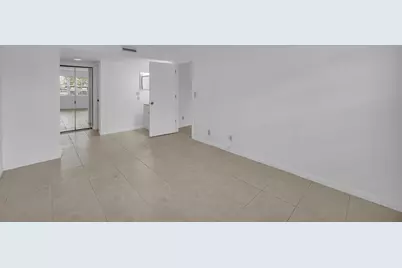 1552 SE Royal Green Circle #O-103, Port Saint Lucie, FL 34952 - Photo 12