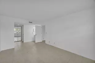 1552 SE Royal Green Cir, Port Saint Lucie, FL 34952 - Photo 12