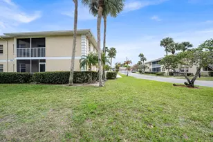 1552 SE Royal Green Cir, Port Saint Lucie, FL 34952 - Photo 28