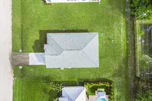 8636 100th Ave, Vero Beach, FL 32967 - Photo 2