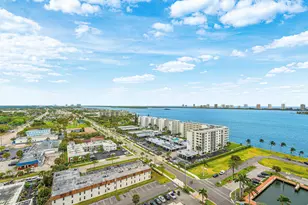 220 Lake Shore Dr, Lake Park, FL 33403 - Photo 32