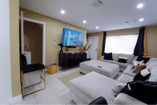 6611 Winfield Blvd, Margate, FL 33063 - Photo 4