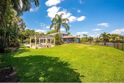 11650 SW 1st Street, Plantation, FL 33325 - Photo 6