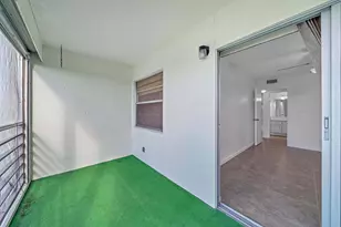 2049 Hythe C, Boca Raton, FL 33434 - Photo 32